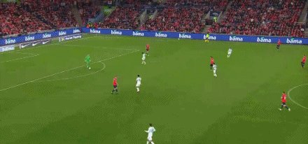 1790555015352007651.gif