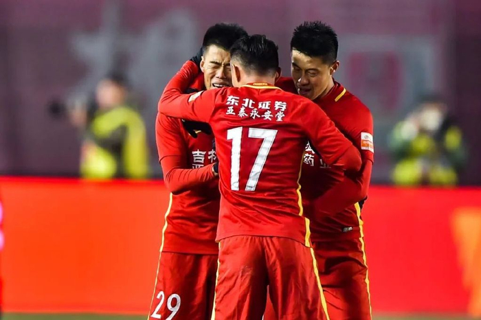 专业成为玩家们享受游戏的欢乐之地。服务